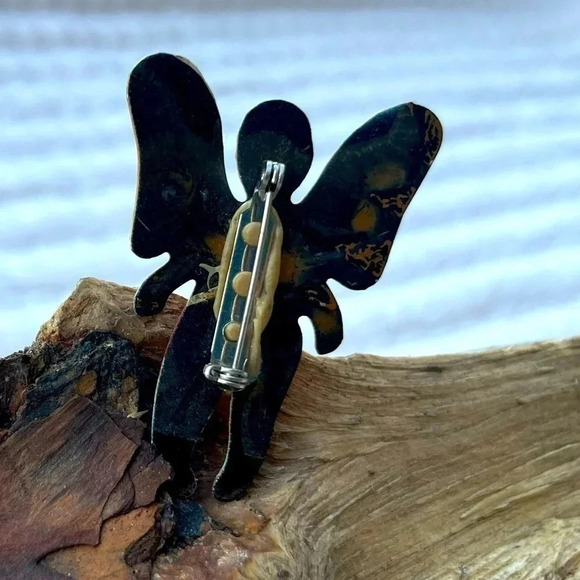 Vintage Artisan Metal Angel Brooch Pin Christmas Hand Painted on Metal - Picture 2 of 4